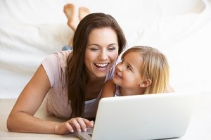 Als alleinerziehende Mutter hast du Probleme bei der Partnersuche? Bildkontakte hilft dir!